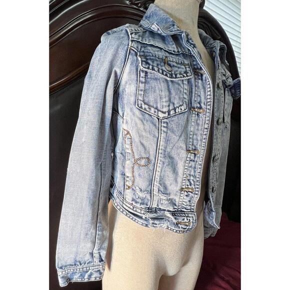 Women's The Best Distressed Denim Jacket By Lost! Size Small Light Wash - Picture 7 of 9
